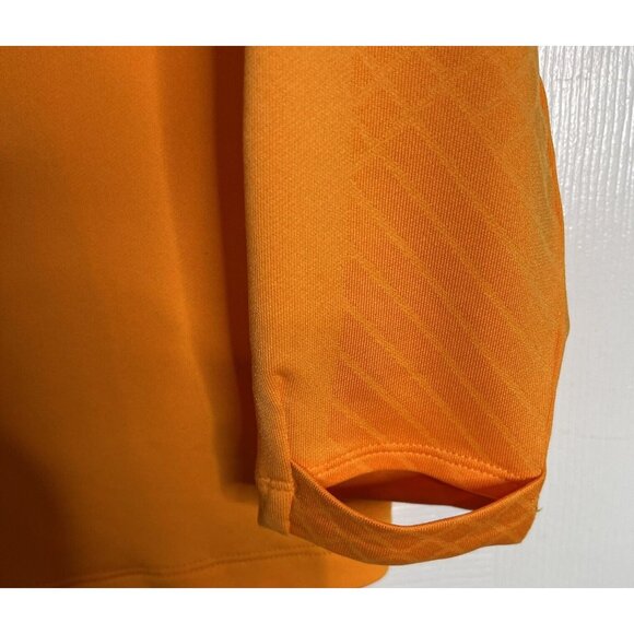 Womens Nike Beko FCB Soccer Jersey Slim Fit Size Large Thumb Holes - Picture 6 of 9